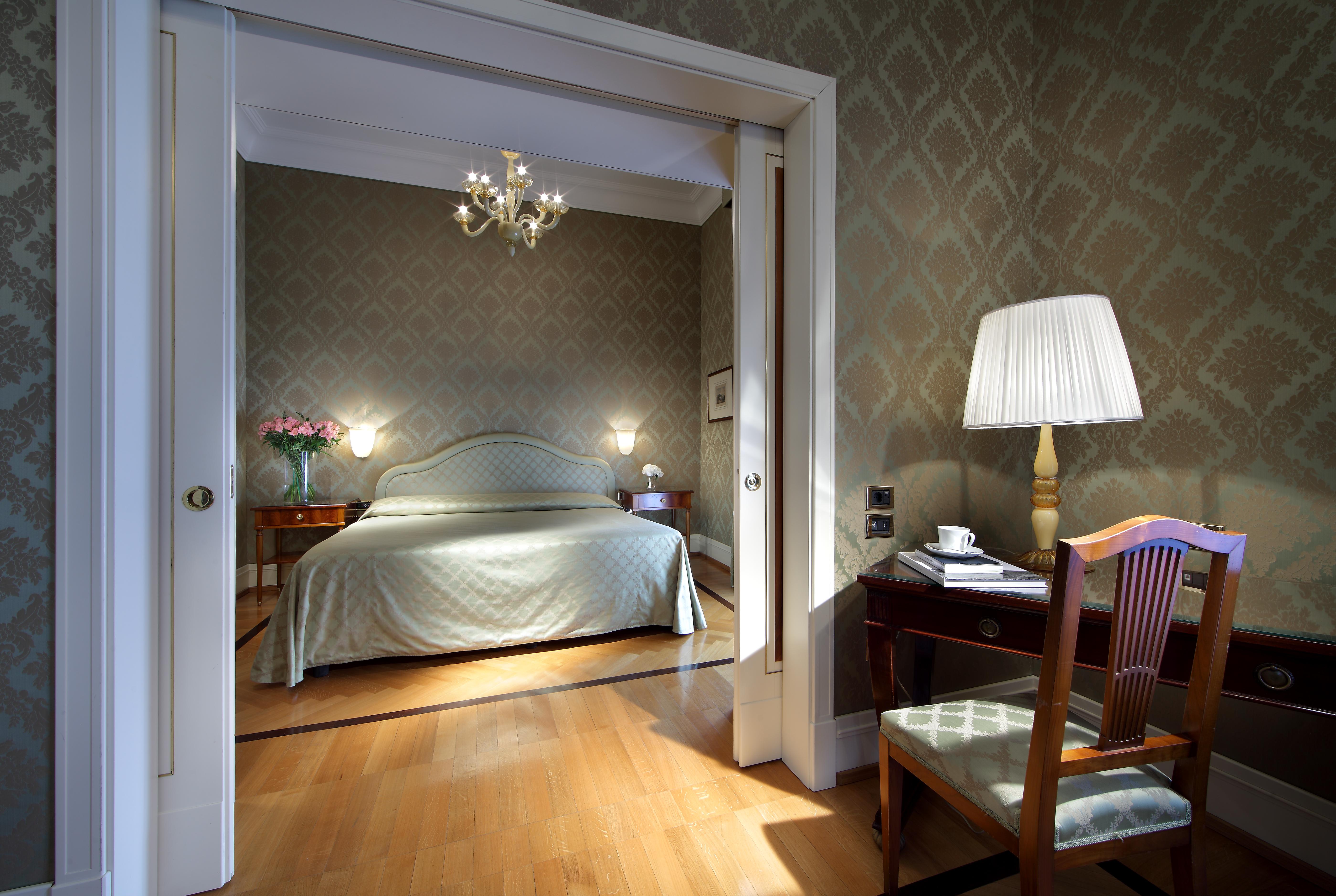 Eurostars Hotel Excelsior Naples Luaran gambar