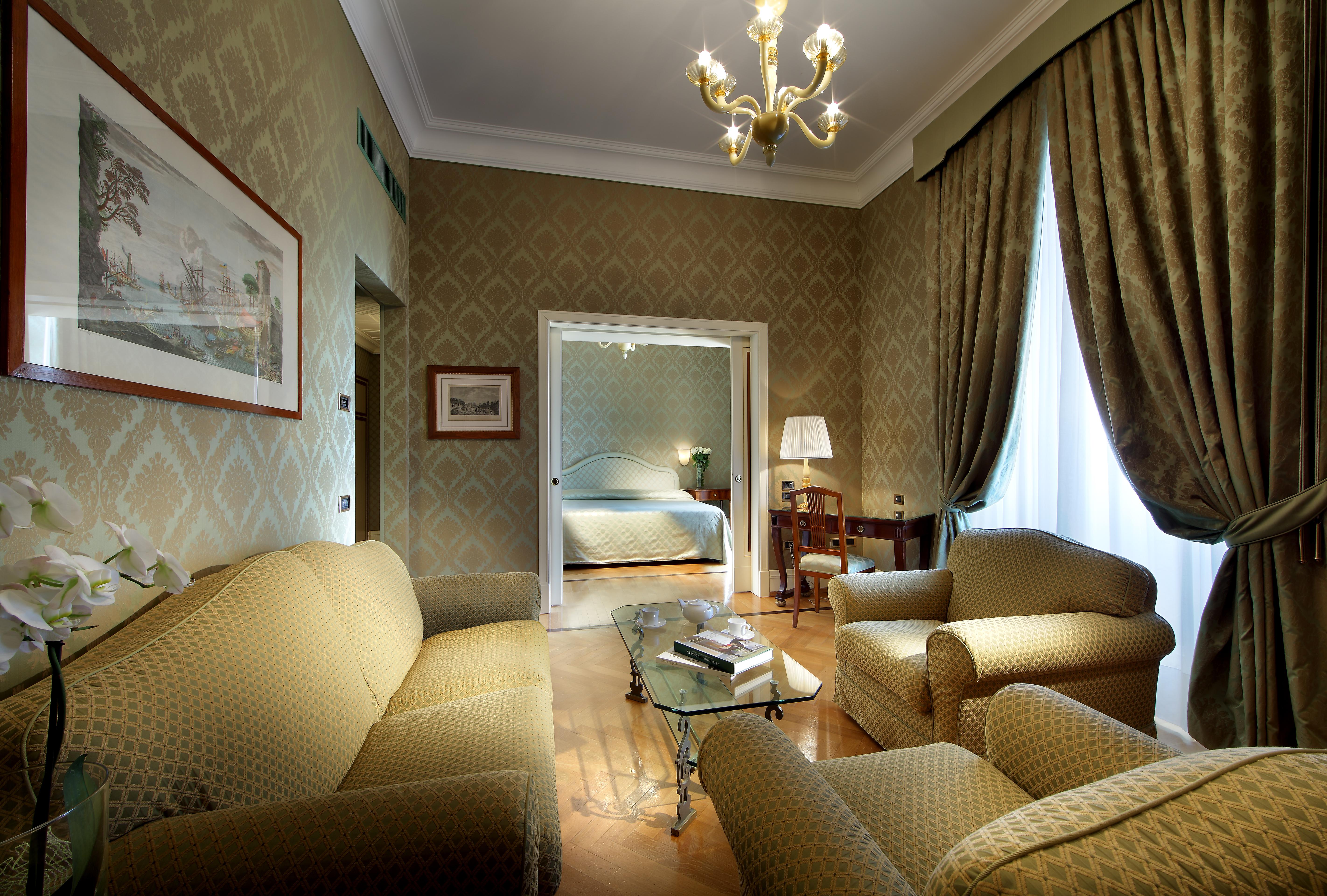 Eurostars Hotel Excelsior Naples Luaran gambar