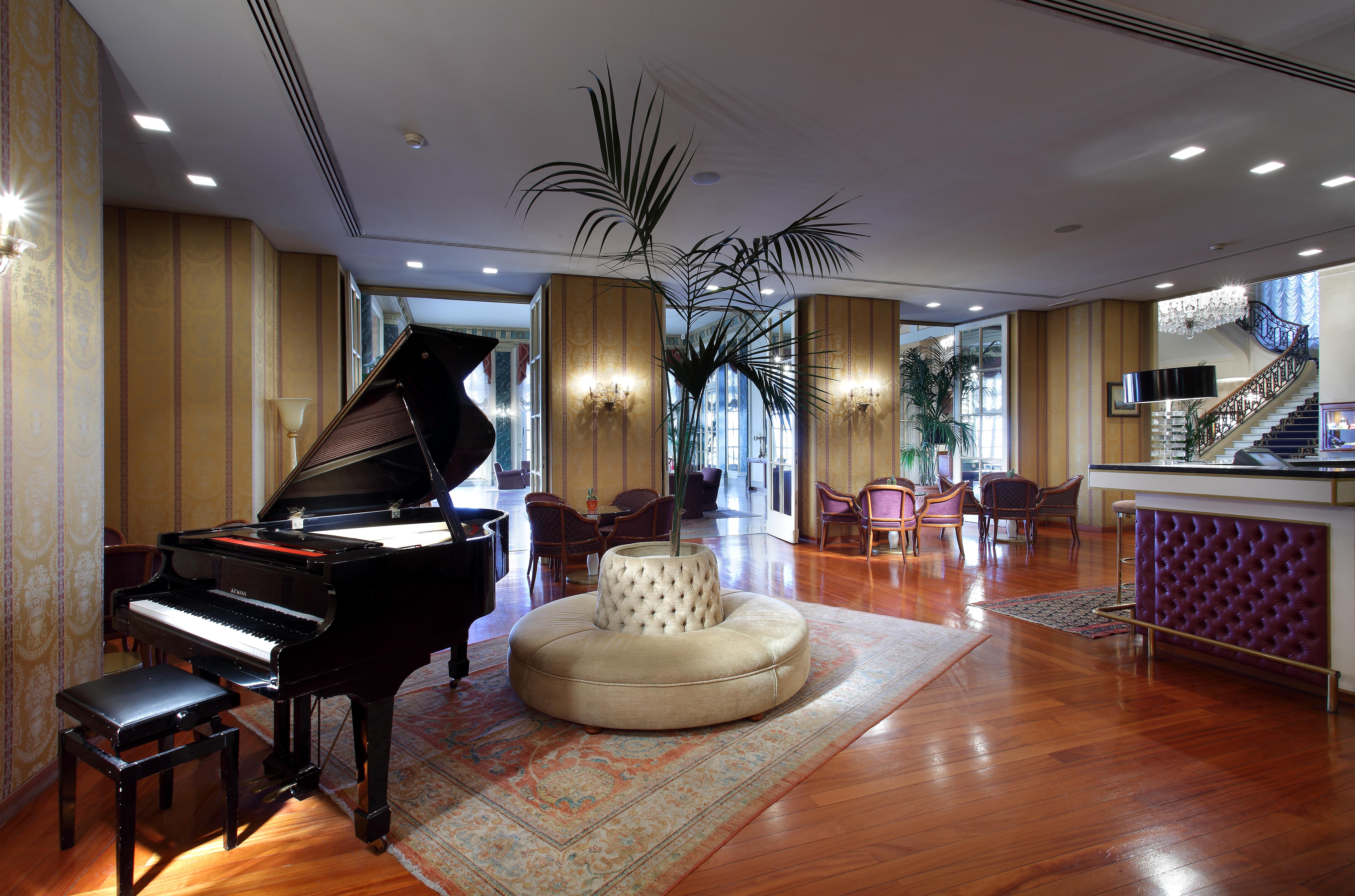 Eurostars Hotel Excelsior Naples Luaran gambar