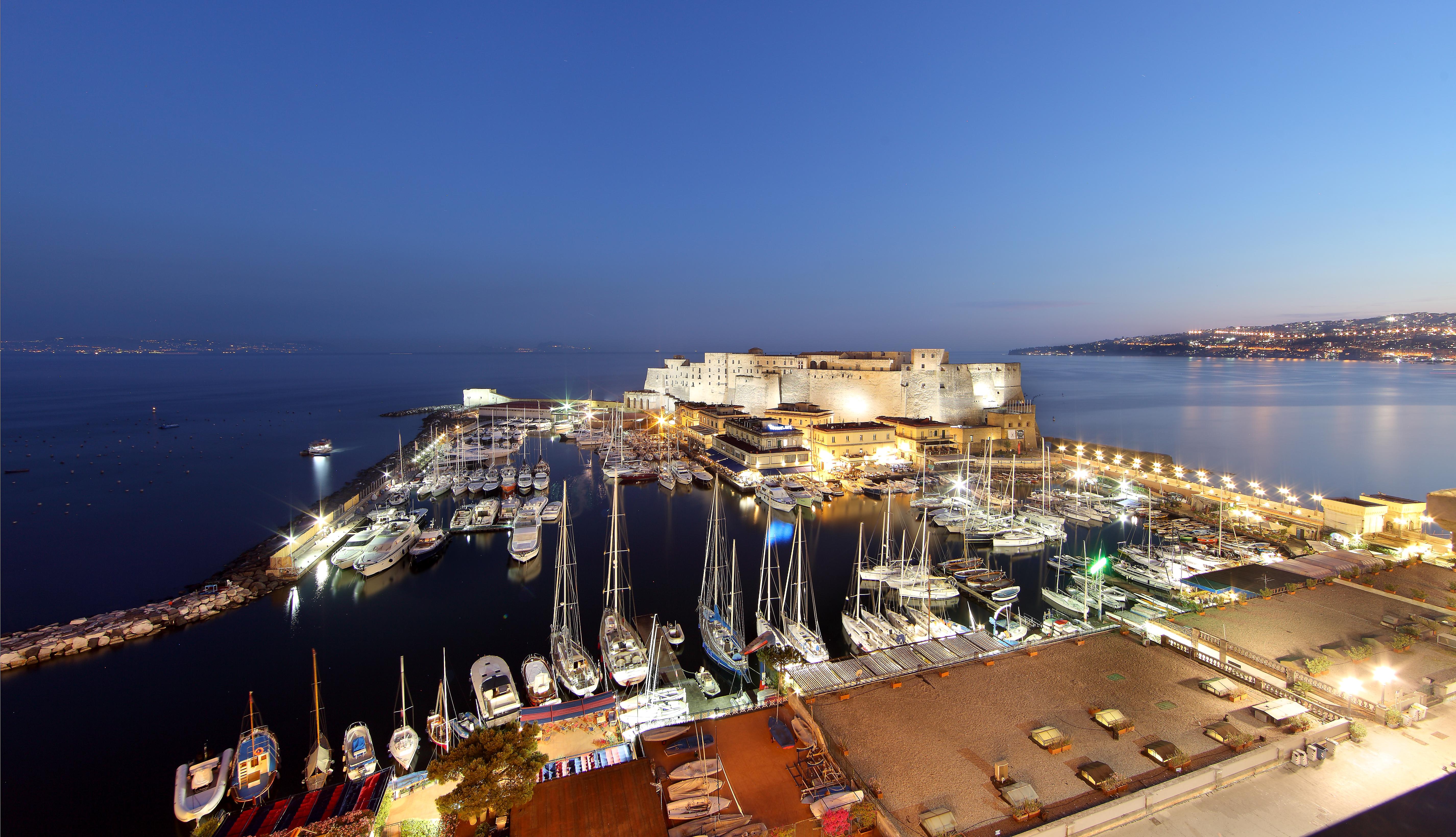 Eurostars Hotel Excelsior Naples Luaran gambar