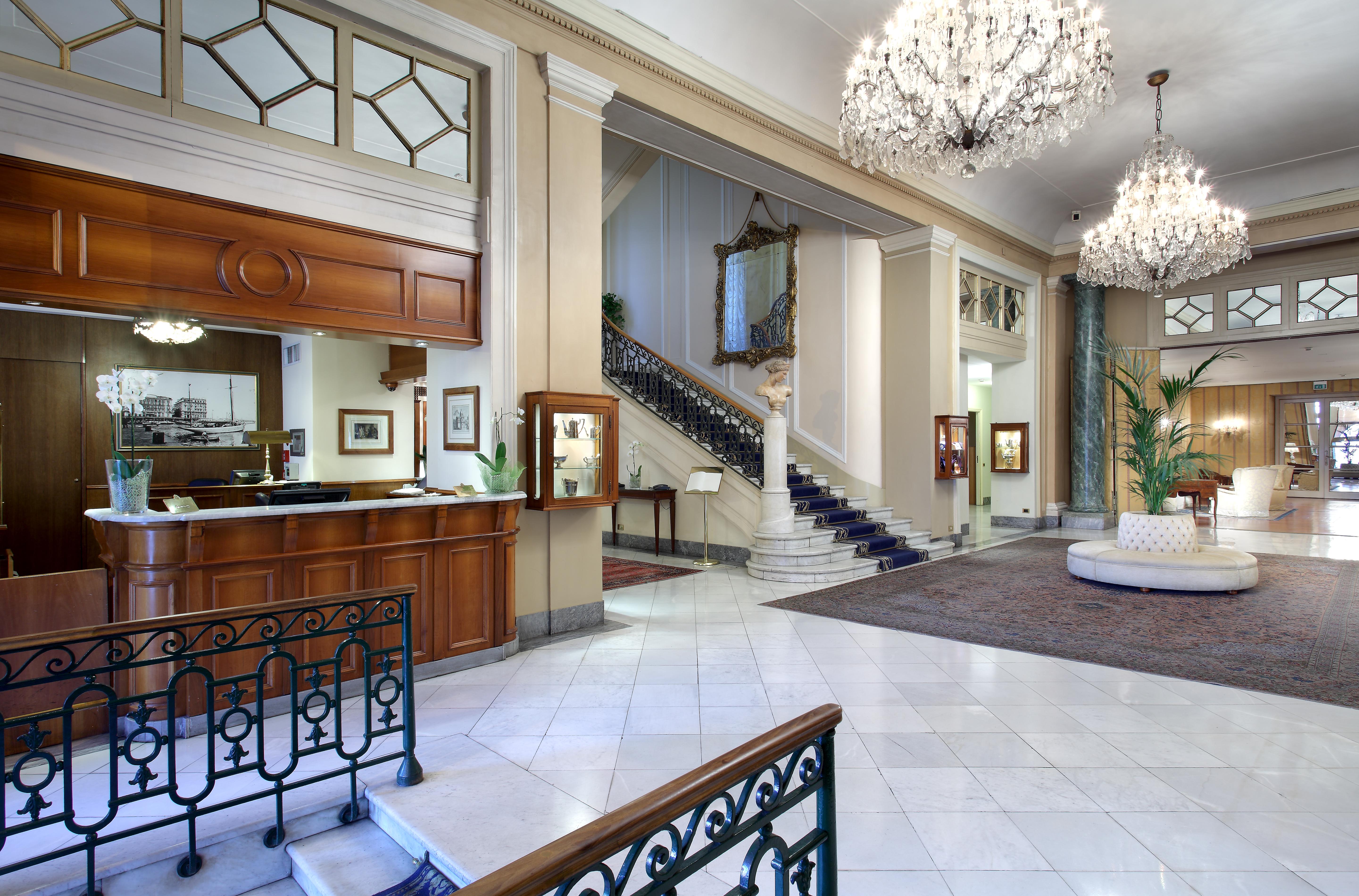 Eurostars Hotel Excelsior Naples Luaran gambar