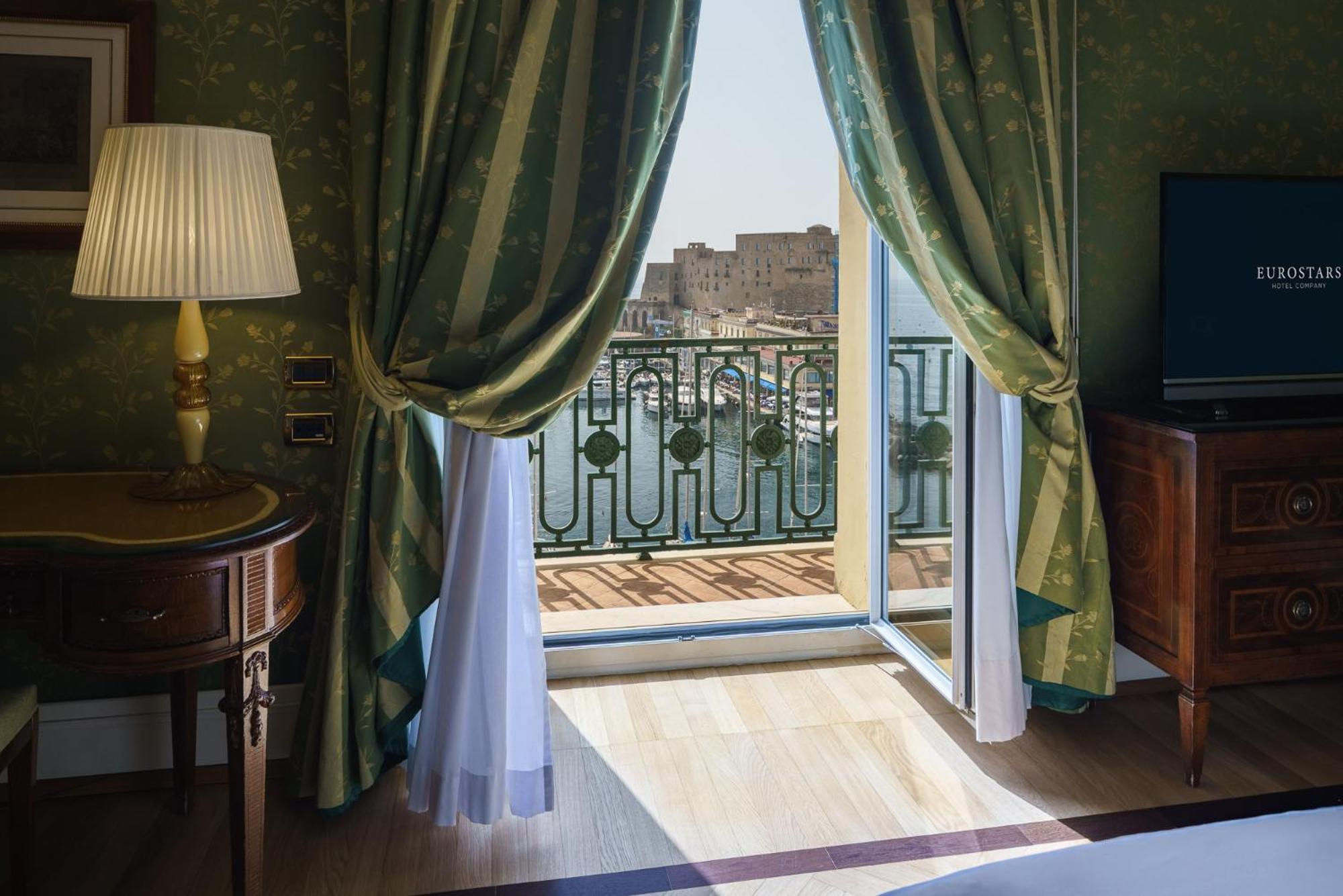 Eurostars Hotel Excelsior Naples Luaran gambar