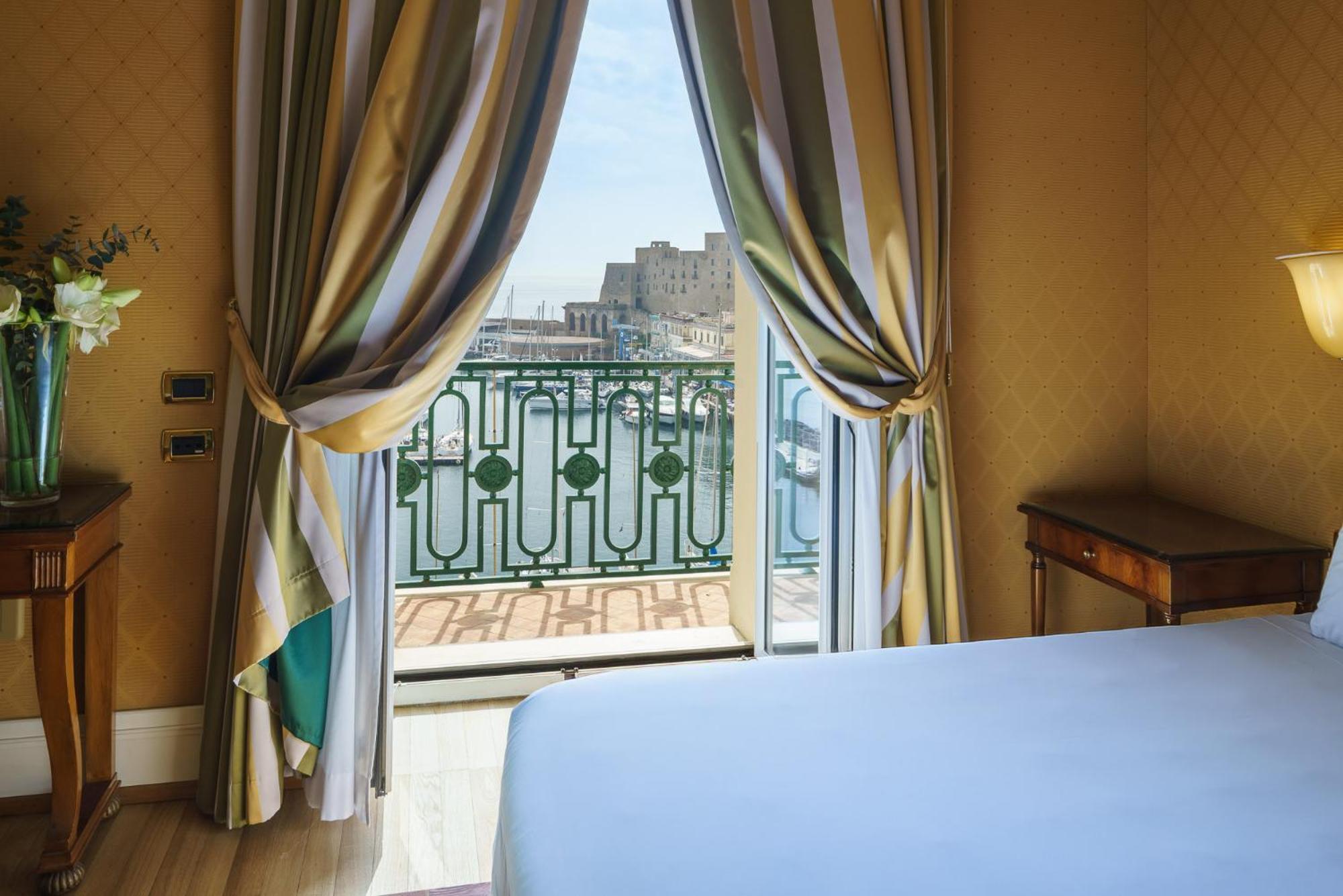 Eurostars Hotel Excelsior Naples Luaran gambar