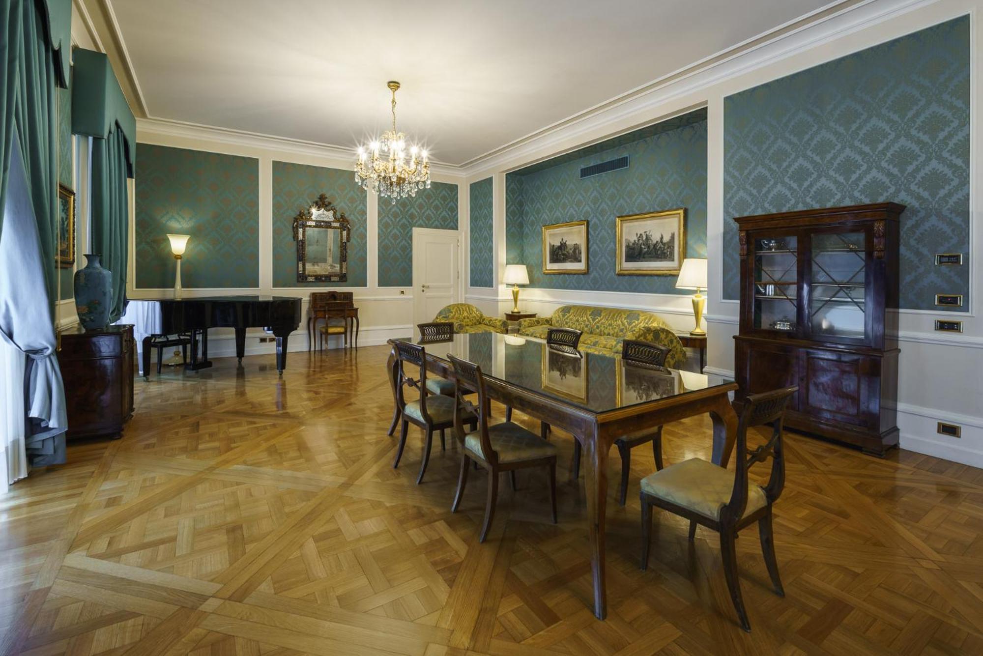 Eurostars Hotel Excelsior Naples Luaran gambar