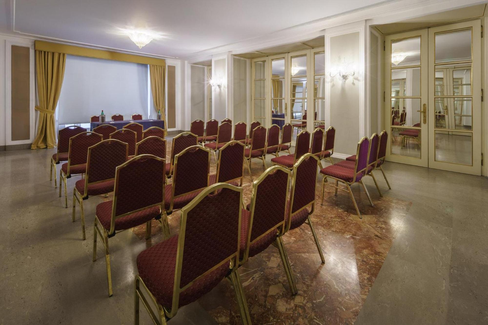 Eurostars Hotel Excelsior Naples Luaran gambar