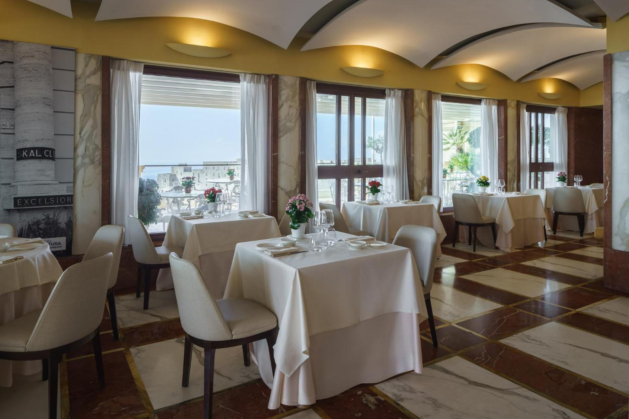 Eurostars Hotel Excelsior Naples Luaran gambar