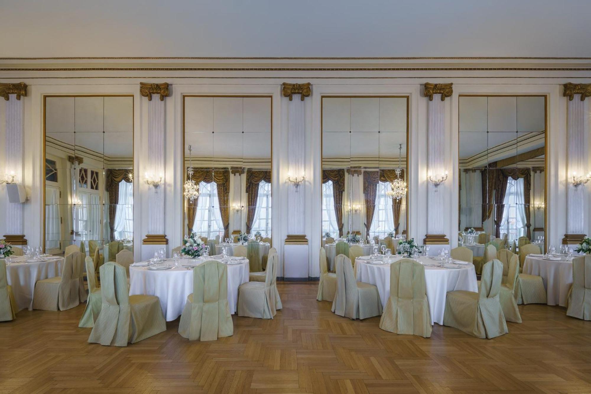 Eurostars Hotel Excelsior Naples Luaran gambar