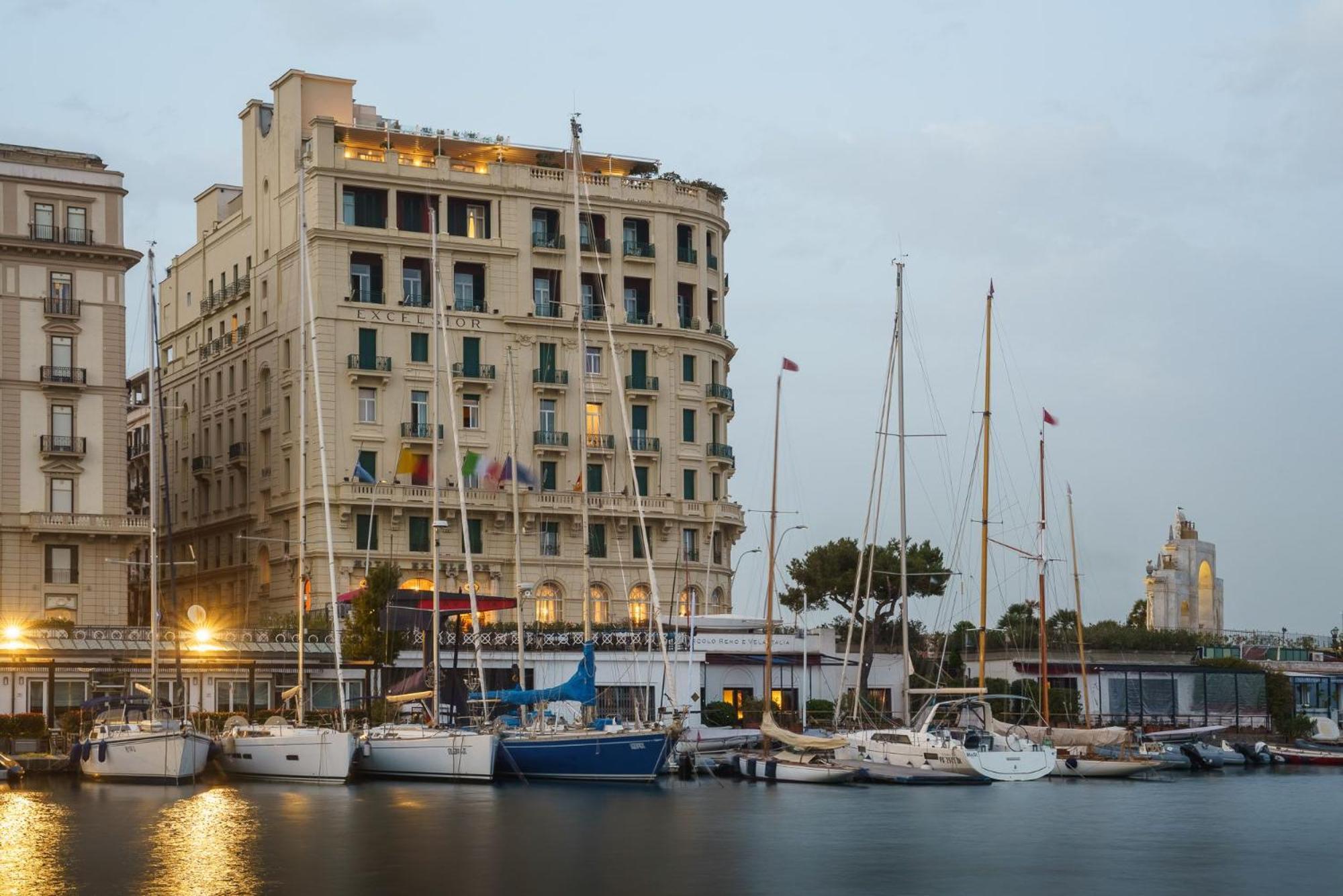 Eurostars Hotel Excelsior Naples Luaran gambar